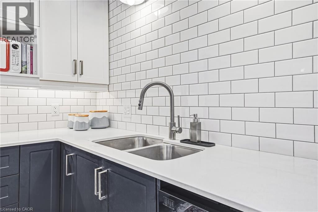 153 ELGIN STREET Image 14