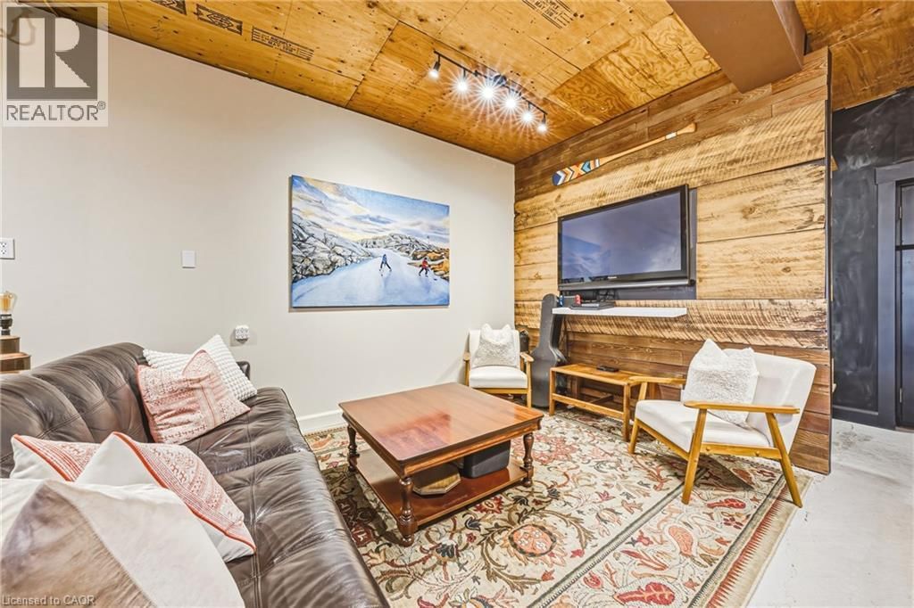 153 ELGIN STREET Image 19