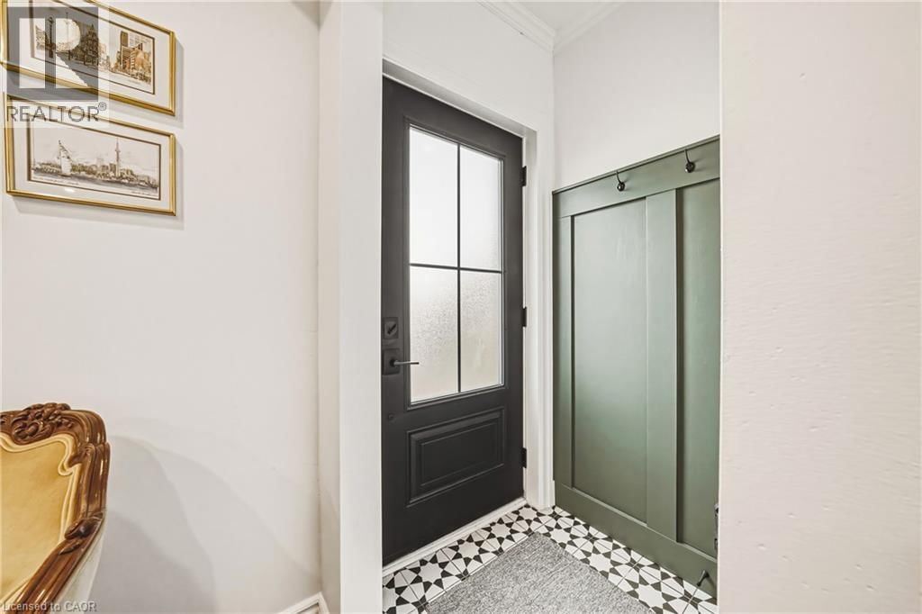 153 ELGIN STREET Image 3