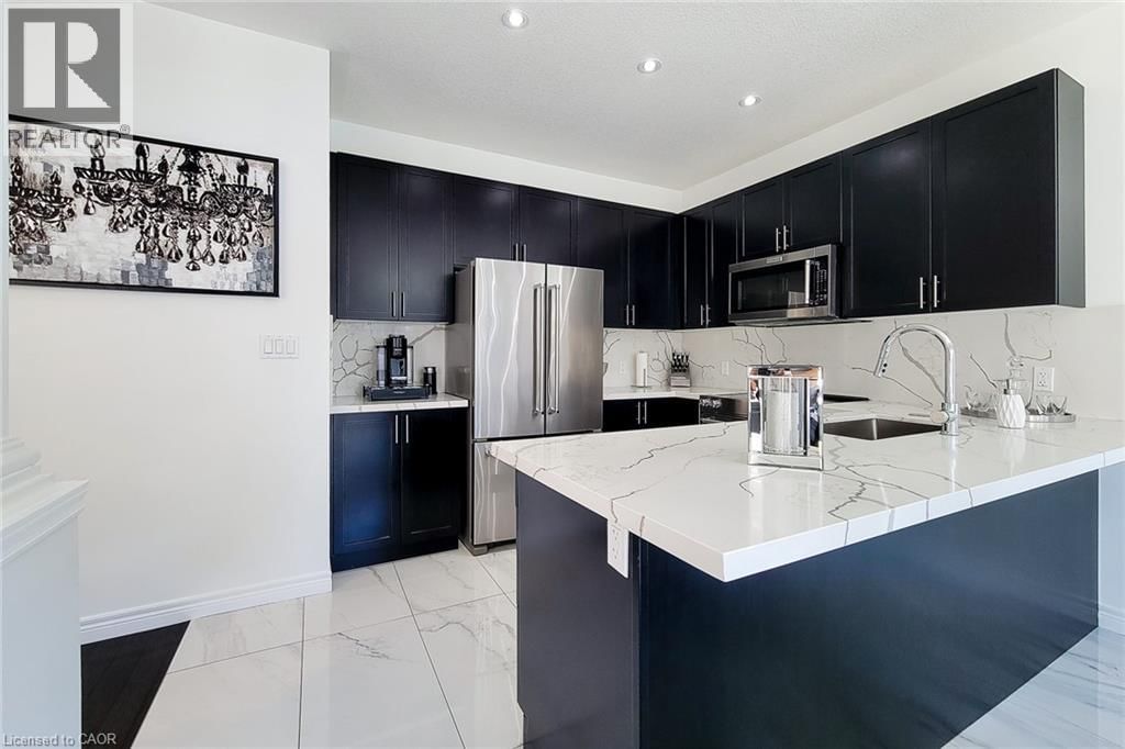 190 BELLAGIO AVENUE Image 11