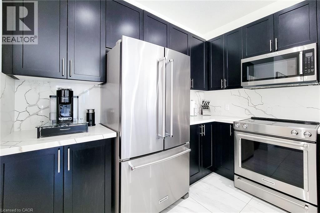 190 BELLAGIO AVENUE Image 13