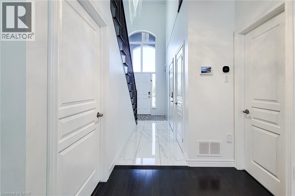 190 BELLAGIO AVENUE Image 18