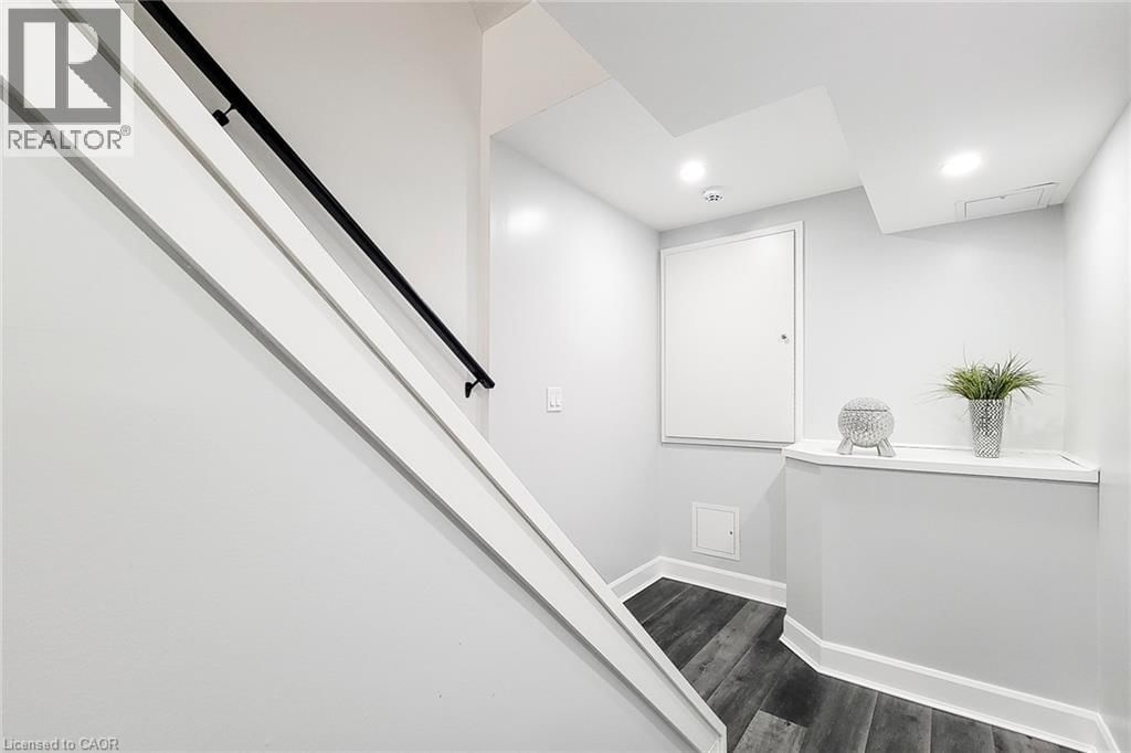 190 BELLAGIO AVENUE Image 36