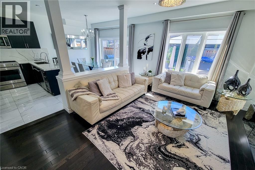 190 BELLAGIO AVENUE Image 8