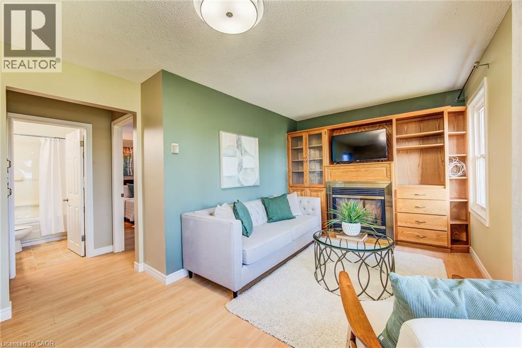 60 RIVERSIDE DRIVE WEST Image 10