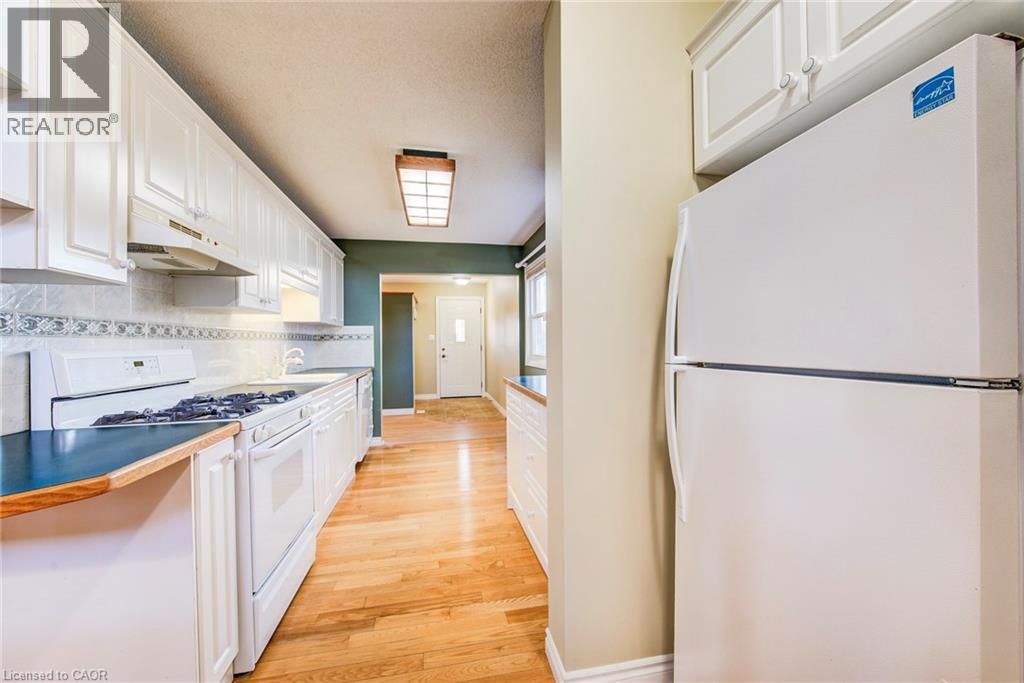 60 RIVERSIDE DRIVE WEST Image 20