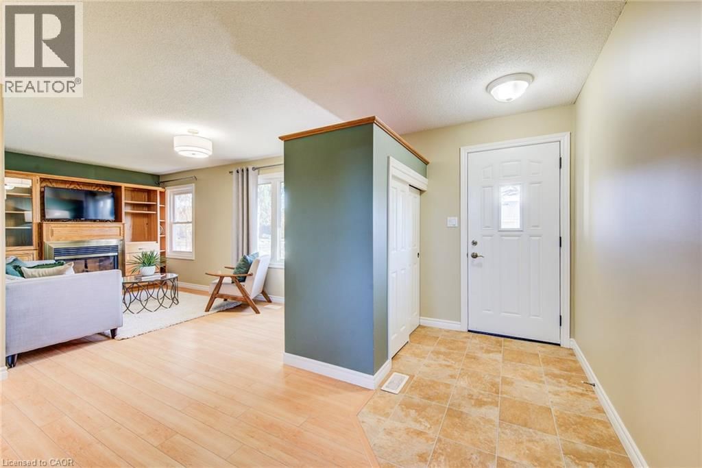 60 RIVERSIDE DRIVE WEST Image 8