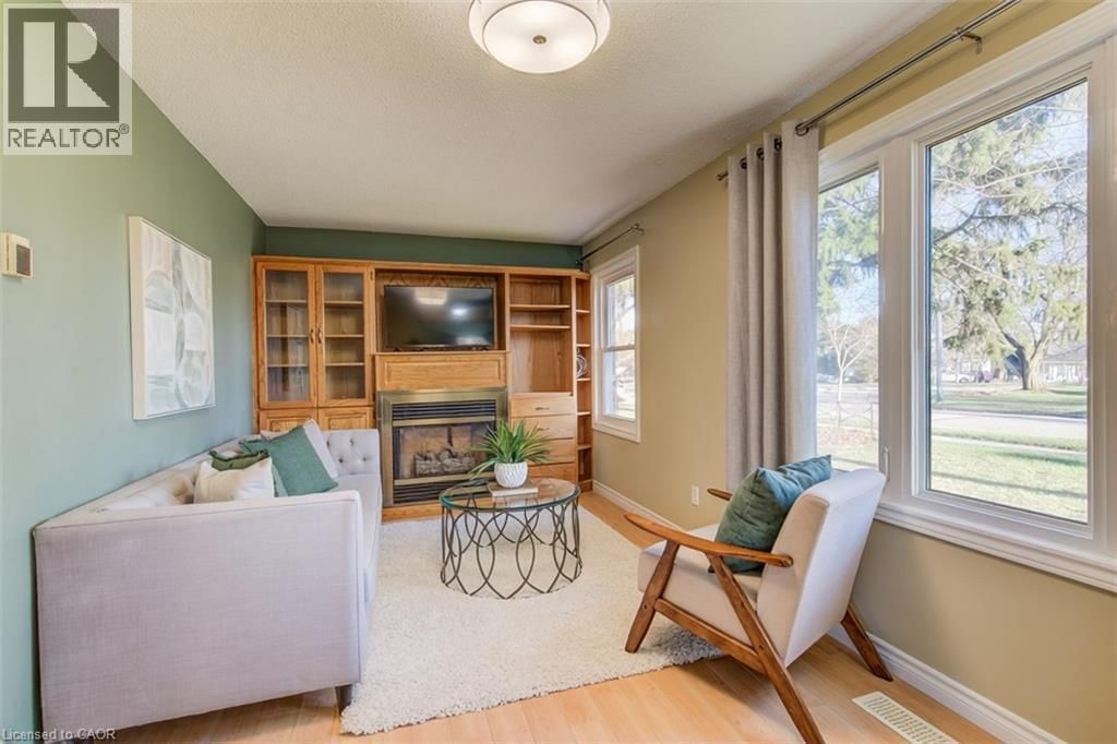 60 RIVERSIDE DRIVE WEST Image 9