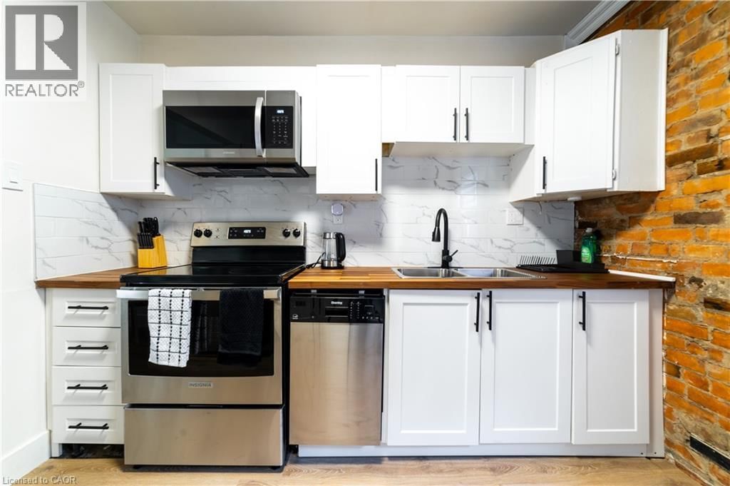 19 CENTURY STREET Image 16