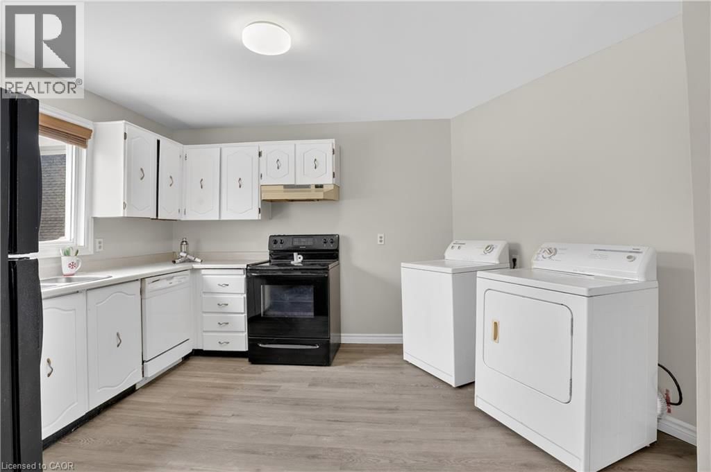 66 - 60 ELMSDALE DRIVE Image 13