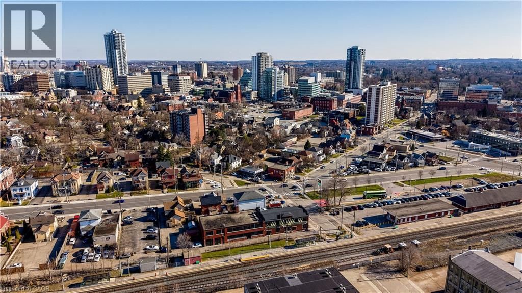 150 VICTORIA STREET NORTH Image 28