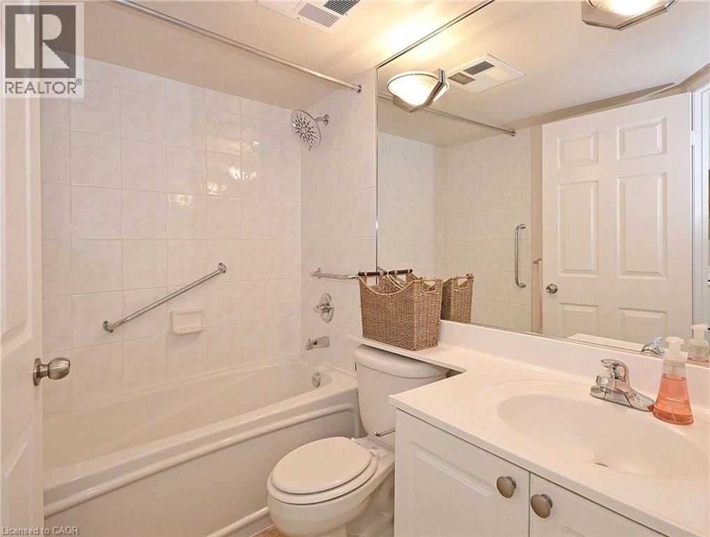 425 - 109 FRONT STREET EAST Image 7