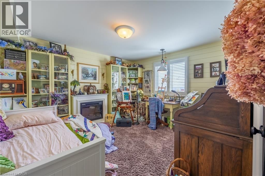 140 BROWN STREET Image 31