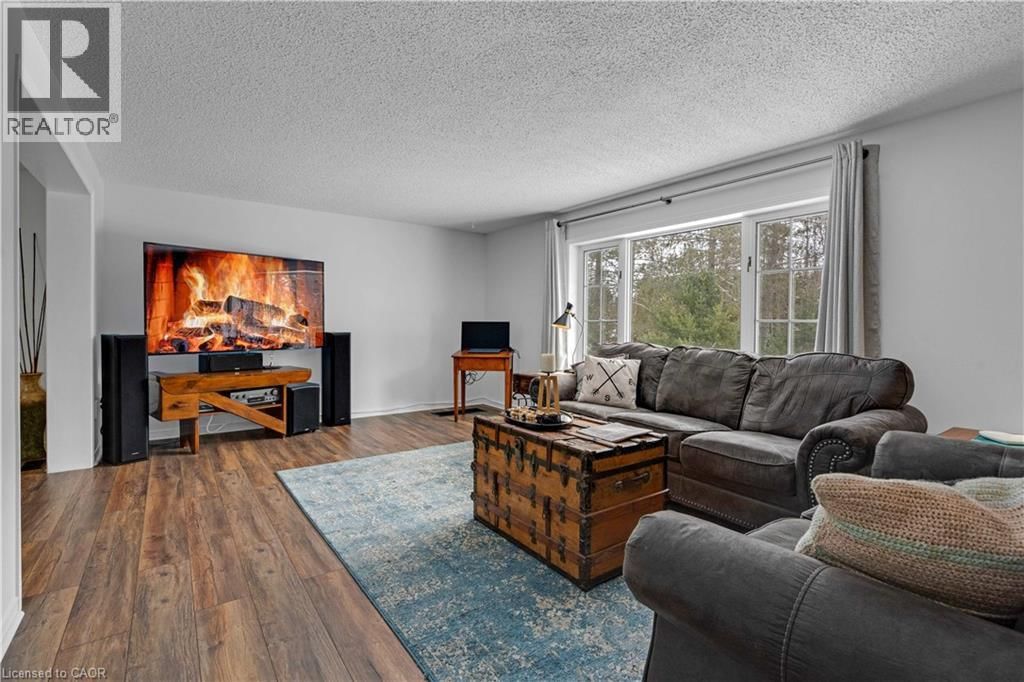 1719 WESLEMKOON LAKE ROAD Image 10