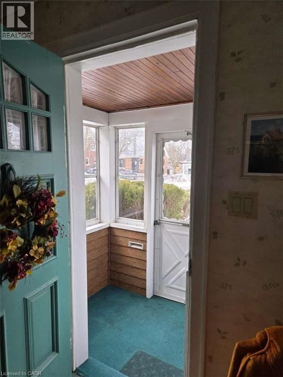 100 NORTH DRIVE Image 14