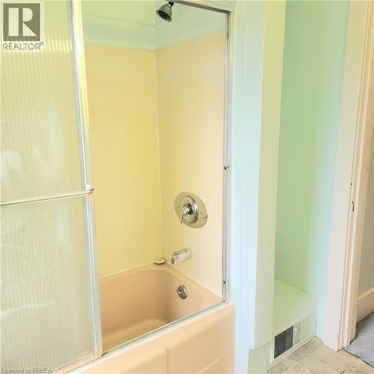 26 WILLOW STREET Image 22