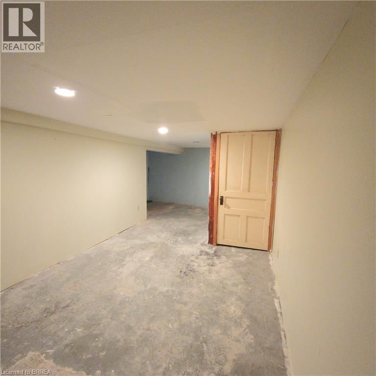 26 WILLOW STREET Image 34