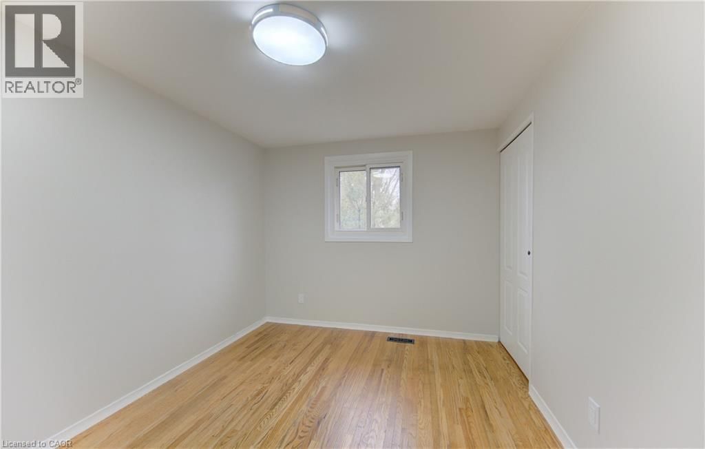 34 FOREST GLEN COURT Image 25