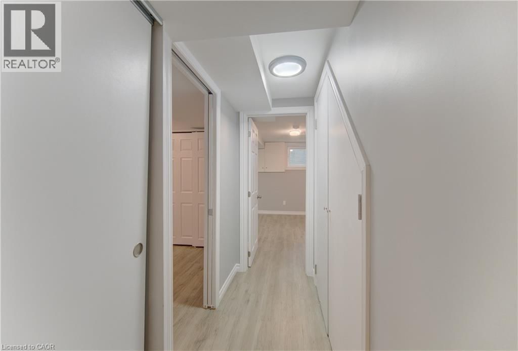 34 FOREST GLEN COURT Image 36