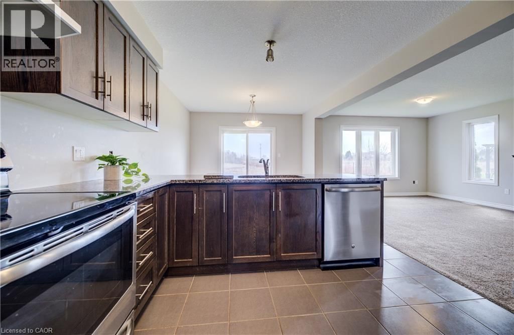 1360 CAEN AVENUE Image 13