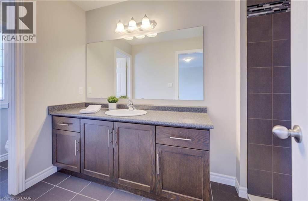 1360 CAEN AVENUE Image 21