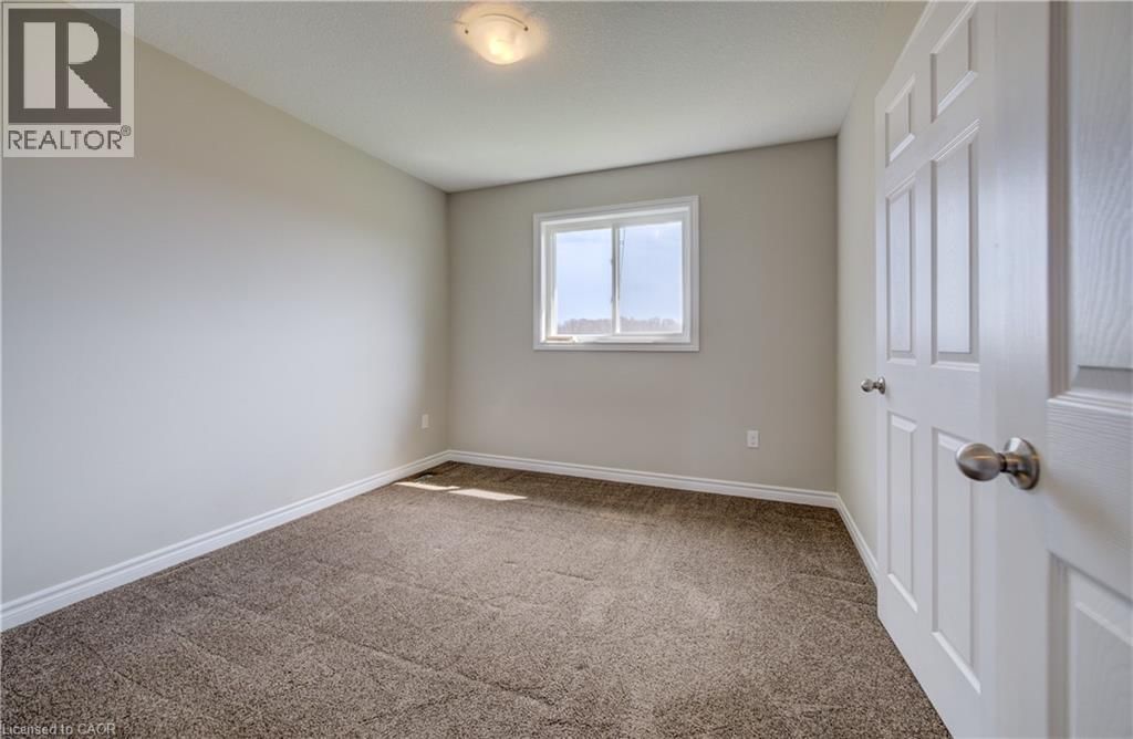 1360 CAEN AVENUE Image 24