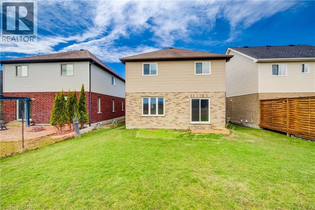 1360 CAEN AVENUE Image 31