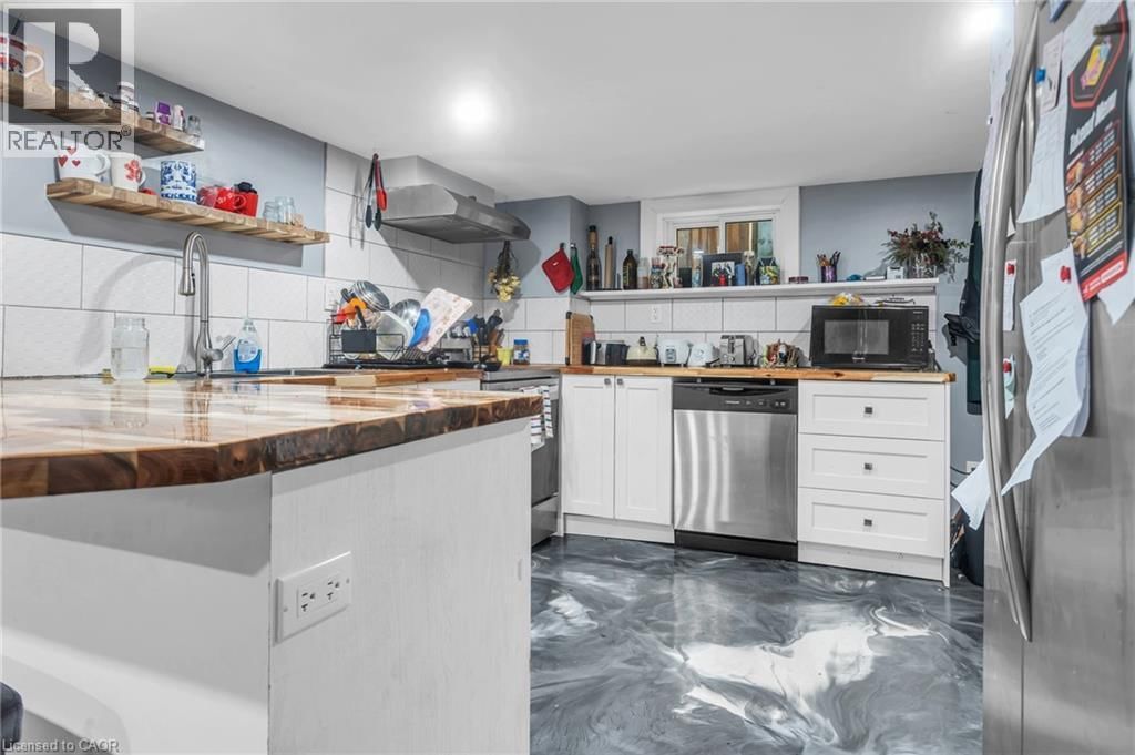 26 STAFFORD STREET Image 22