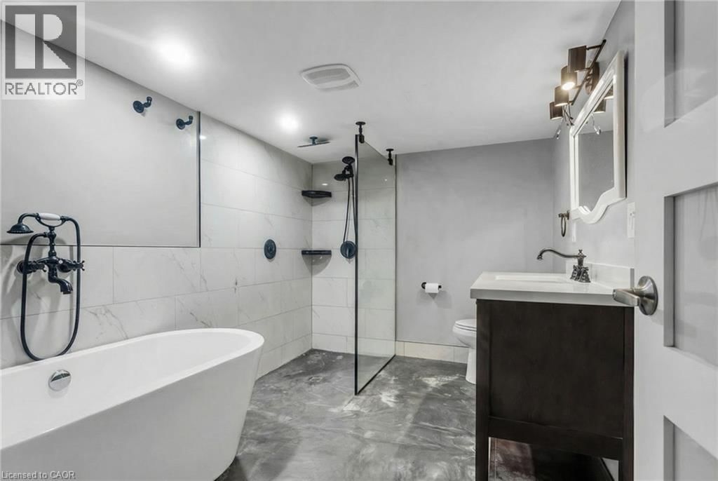 26 STAFFORD STREET Image 26