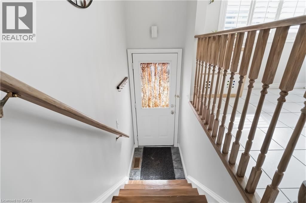 30 - 1751 LAMPMAN AVENUE Image 4