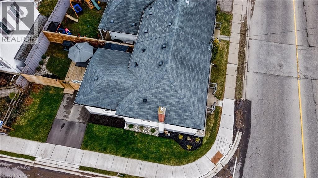 19 CEDAR STREET Image 2