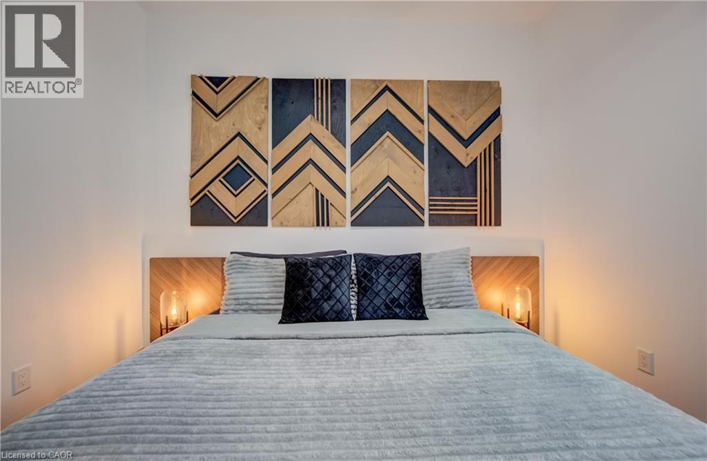 19 CEDAR STREET Image 22