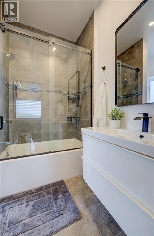 19 CEDAR STREET Image 26