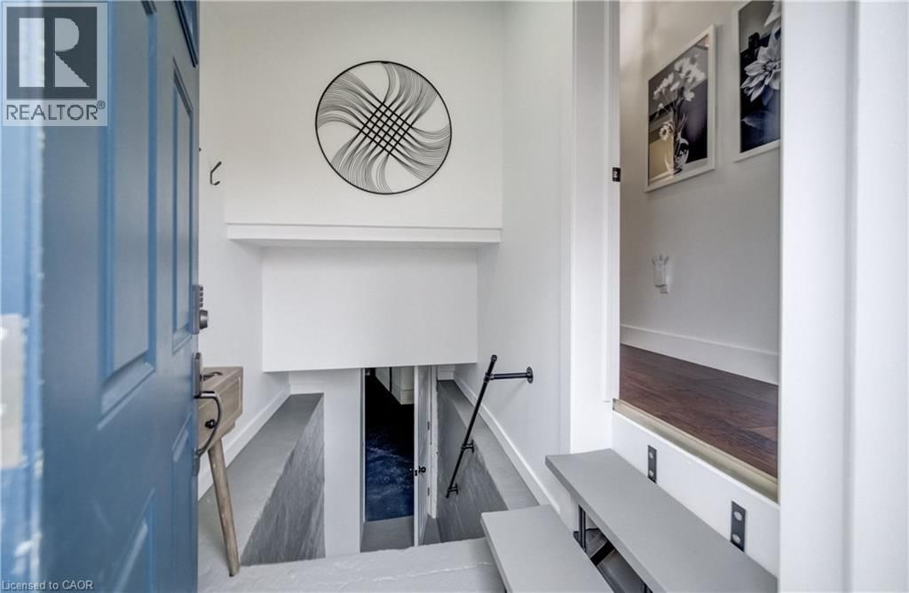 19 CEDAR STREET Image 33