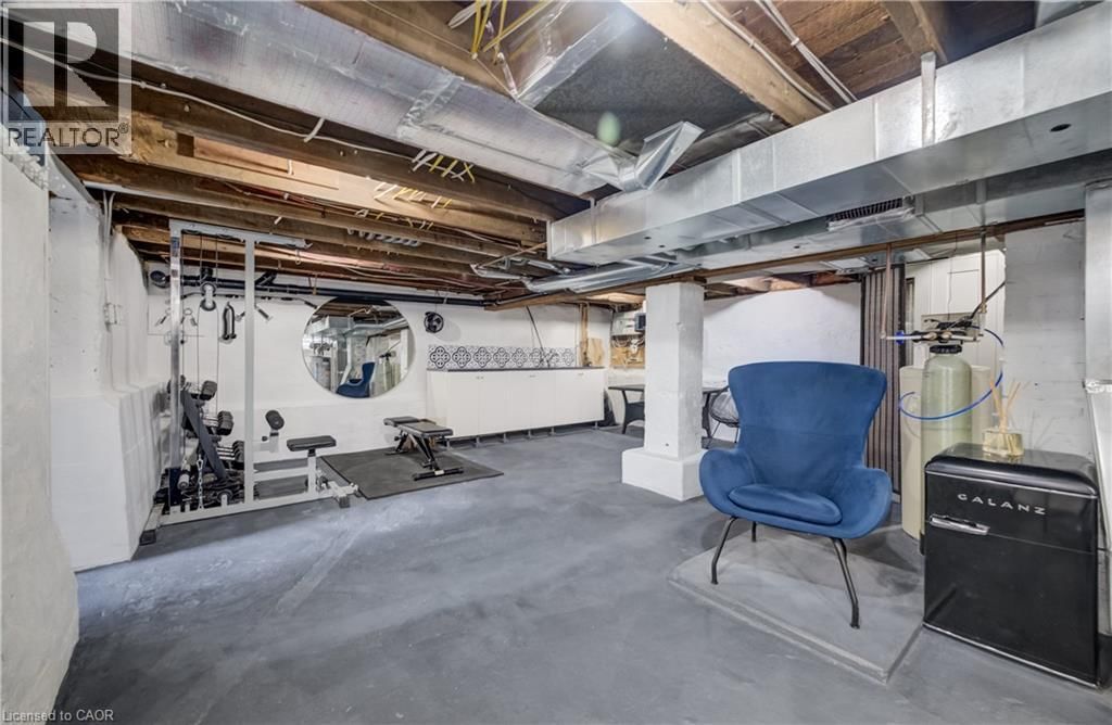 19 CEDAR STREET Image 37