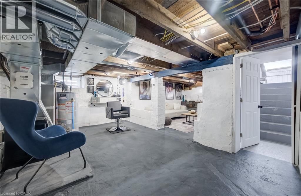 19 CEDAR STREET Image 39