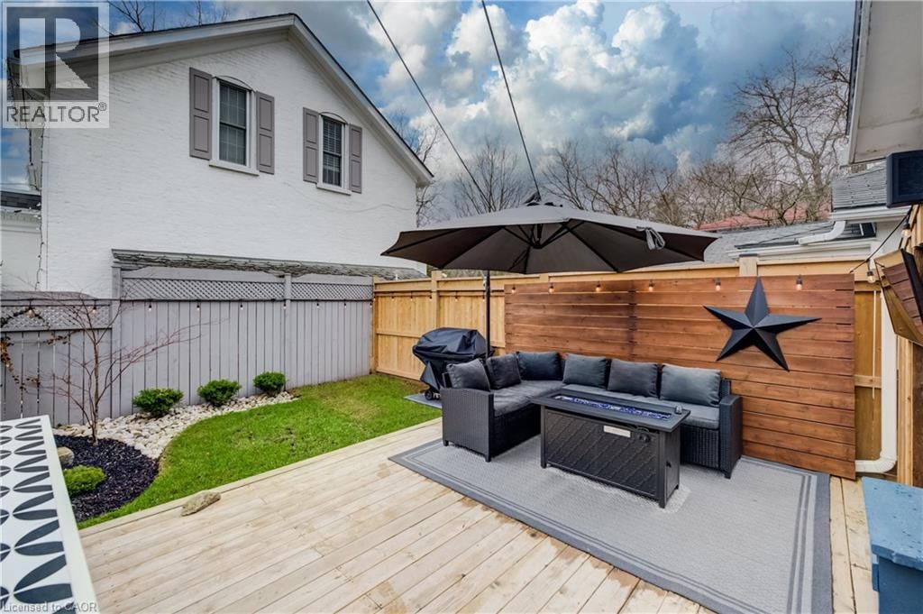 19 CEDAR STREET Image 45