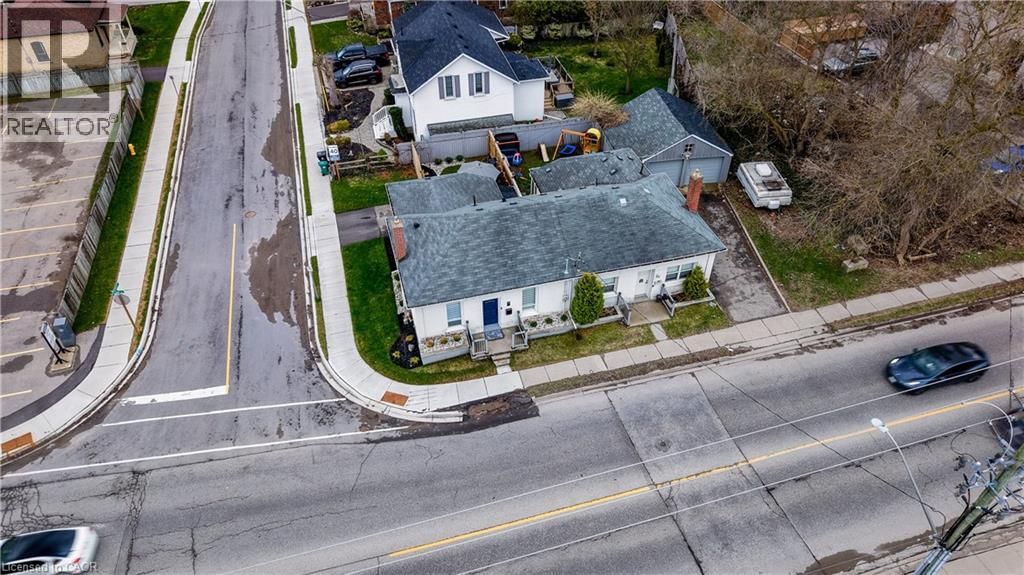 19 CEDAR STREET Image 48