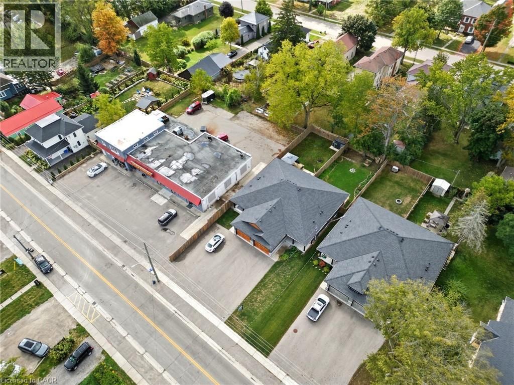 1053 BAY STREET Image 6