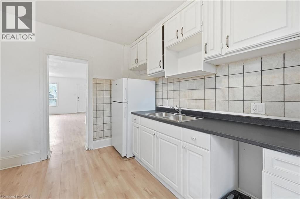 761 CANNON STREET EAST Image 12