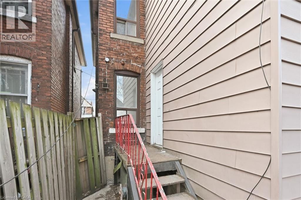 761 CANNON STREET EAST Image 26