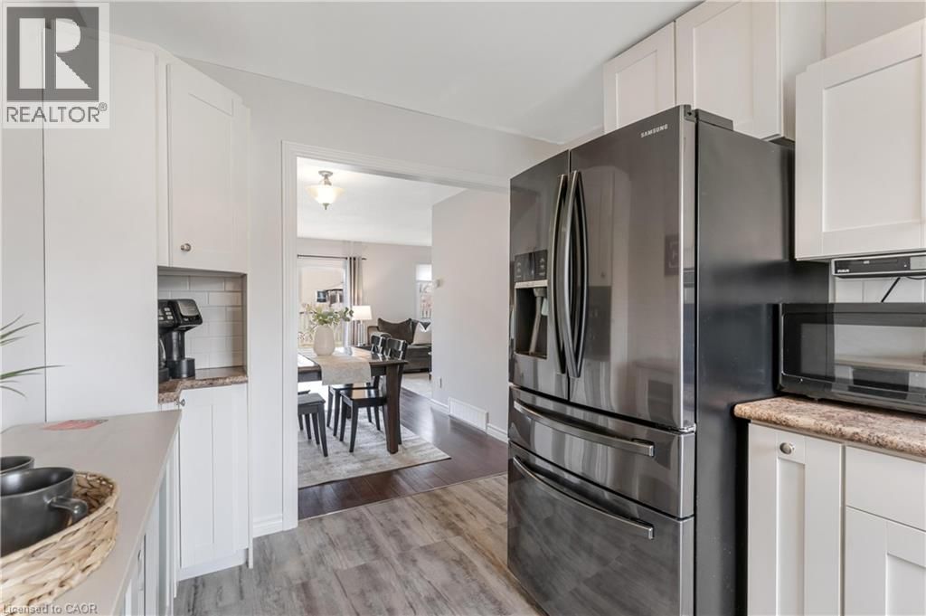 441 VICTORIA ROAD NORTH Image 10