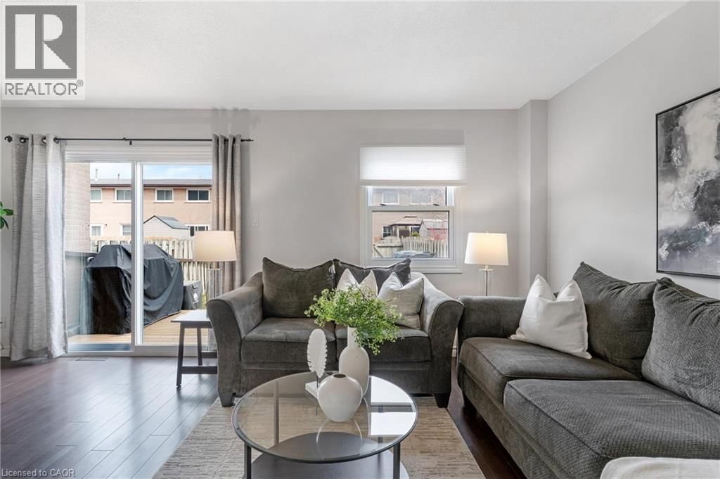 441 VICTORIA ROAD NORTH Image 3