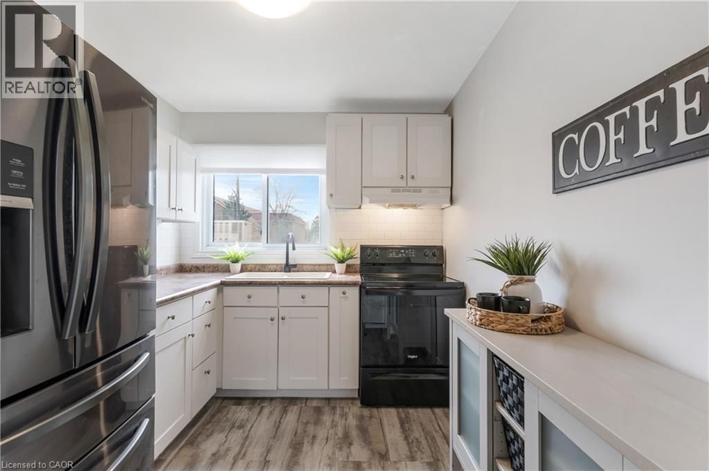 441 VICTORIA ROAD NORTH Image 8