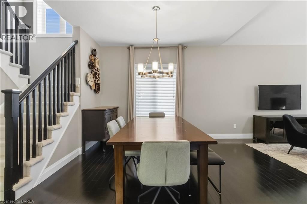 54 NIGHTINGALE DRIVE Image 12