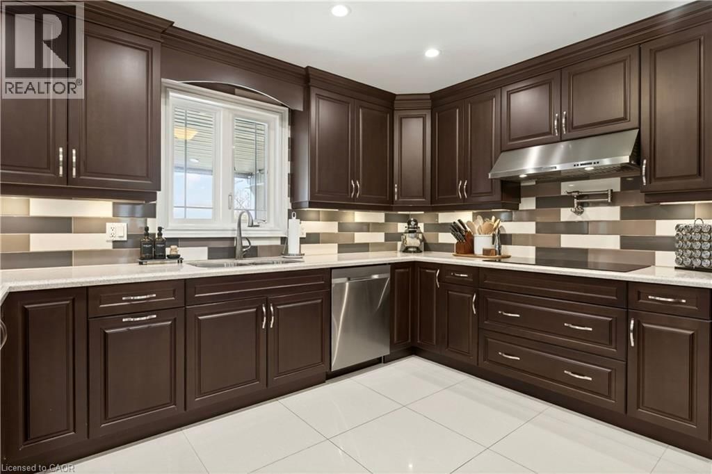 12 ARIES COURT Image 14