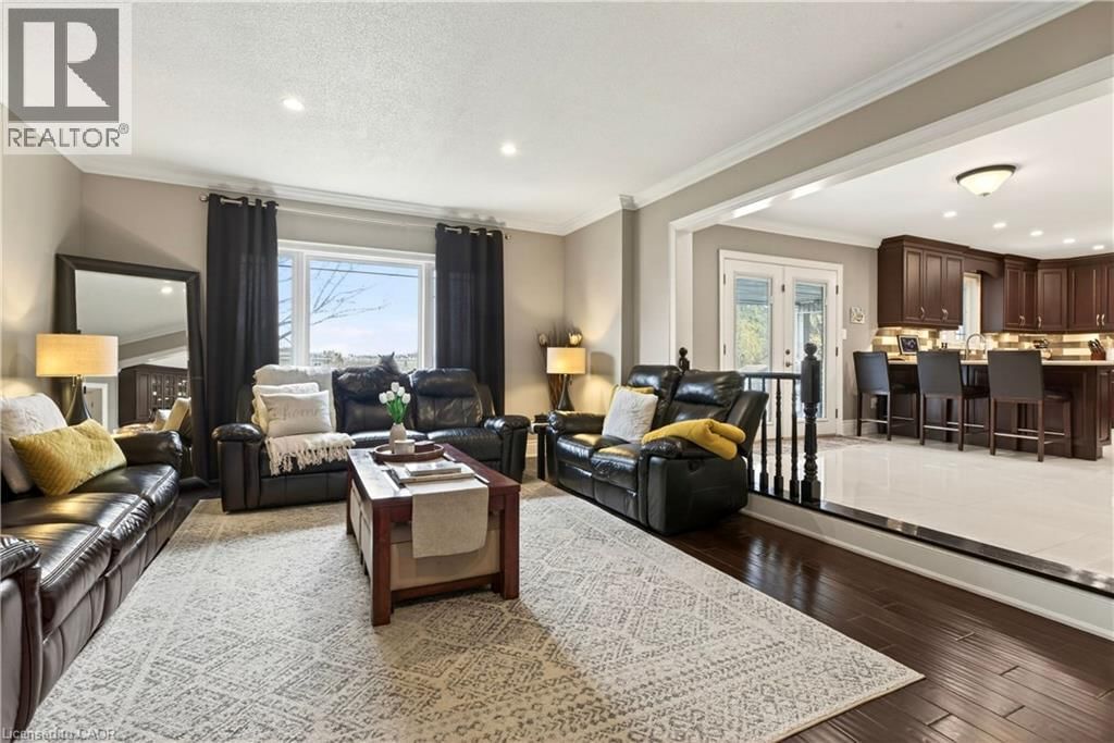 12 ARIES COURT Image 9