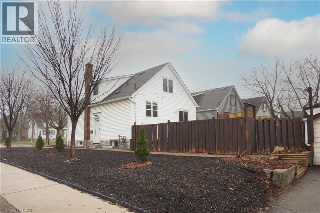 354 BLUCHER BOULEVARD Image 32