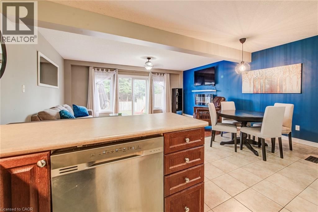 10 - 972 STRASBURG ROAD Image 10