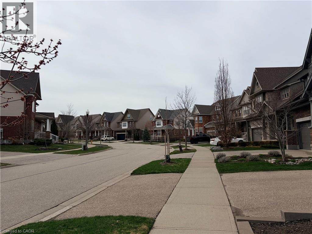 71 JANINE STREET Image 25